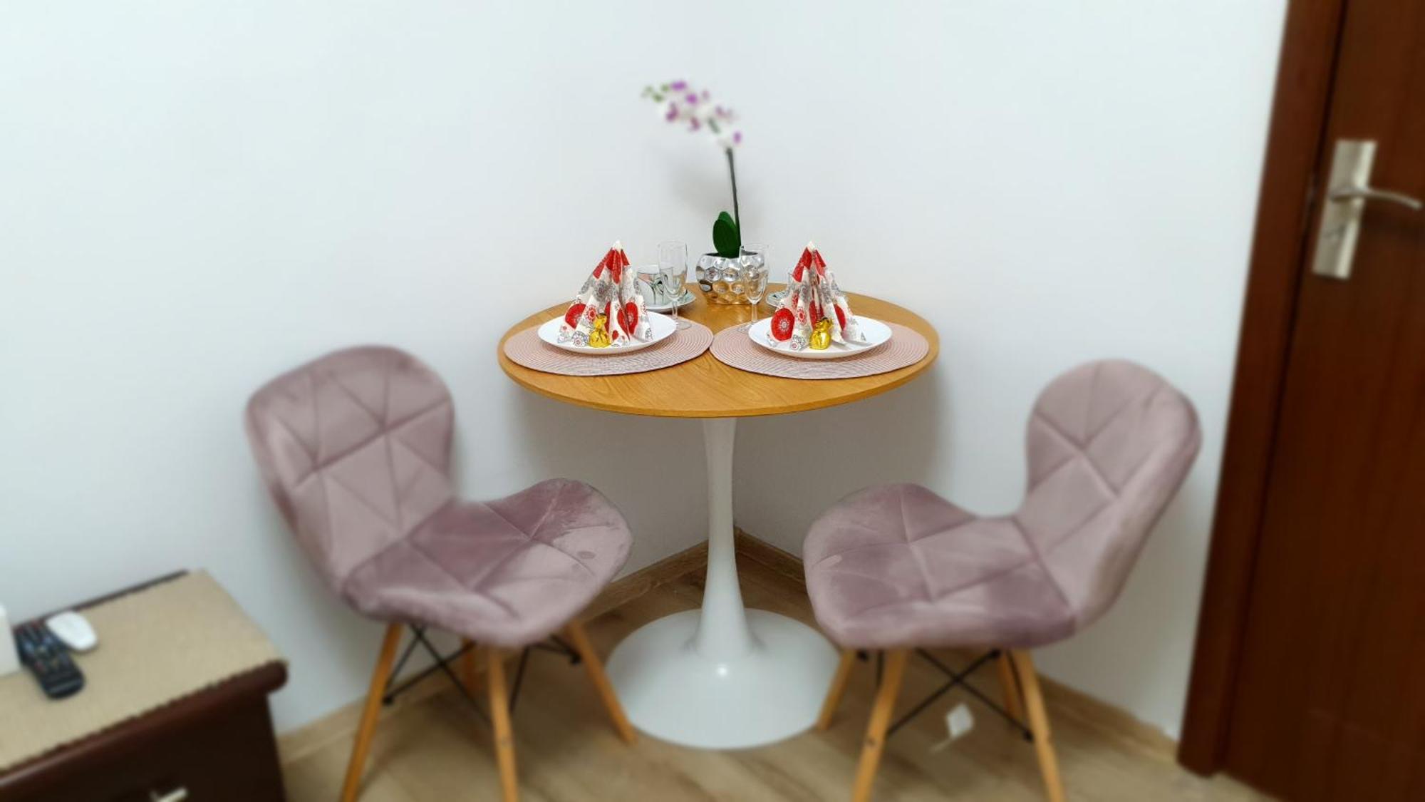 Janine Studio Braşov Exteriör bild